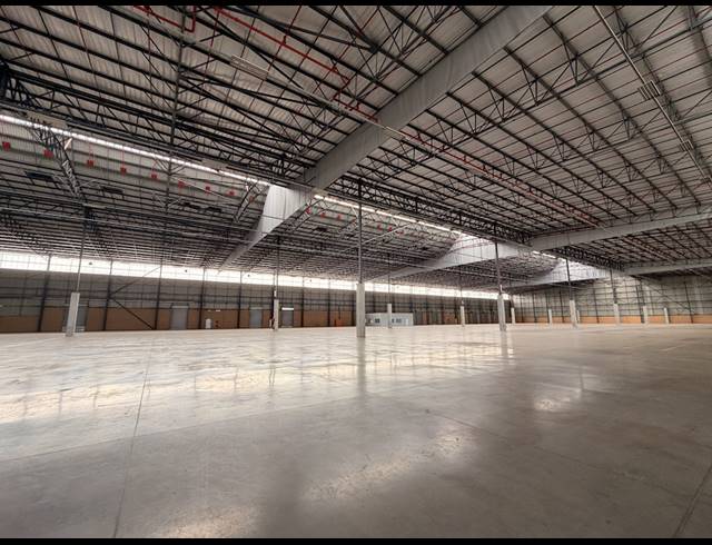 13,926M² WAREHOUSE TO LET IN GOSFORTH PARK